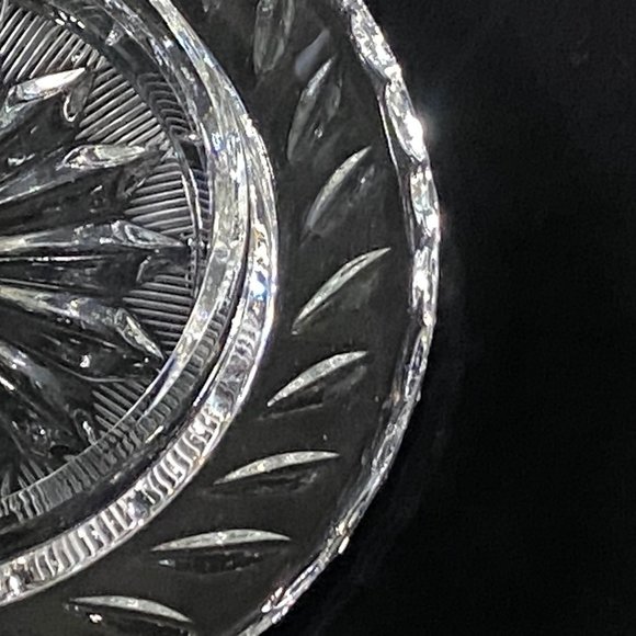 Eleanor American Cut Round Glass Cover Butter/Cheese Dish Pinwheel Fan Stars - Picture 8 of 11